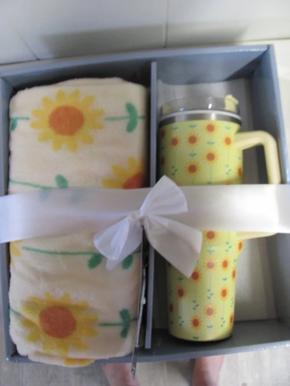 LUMINERE LANE THROW & TUMBLER SET NIP